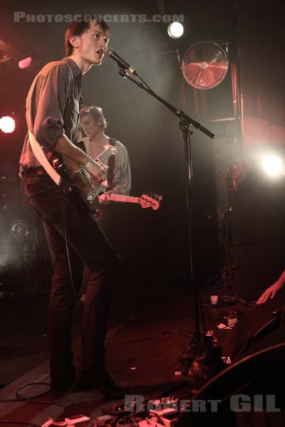 OUGHT - 2015-11-25 - PARIS - La Maroquinerie - 